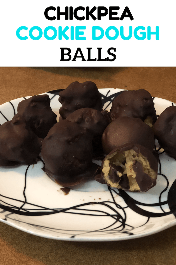 Looking for delicious and healthy chocolate chips cookie dough balls full of protein? These are gluten free, vegan, no bake, and kids love them! #chickpea #chickpeas #cookiedough #peanutbutterballs #veganrecipes #stresslessbehealthy